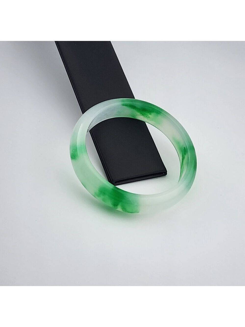 Brand New Jade Bangle Bracelet - Picture 3 of 7